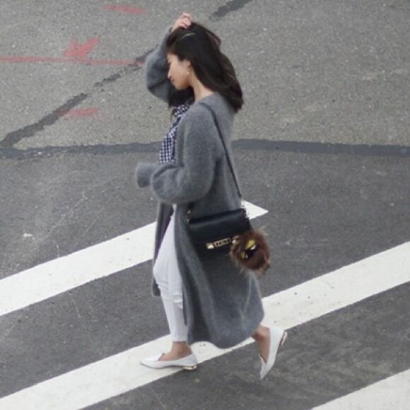 byTsang | The Fuzzy in Dove Grey | One Size - Picture 1 of 8